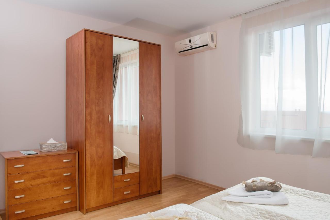 Privilege Beach Apartments Sveti Vlas Extérieur photo