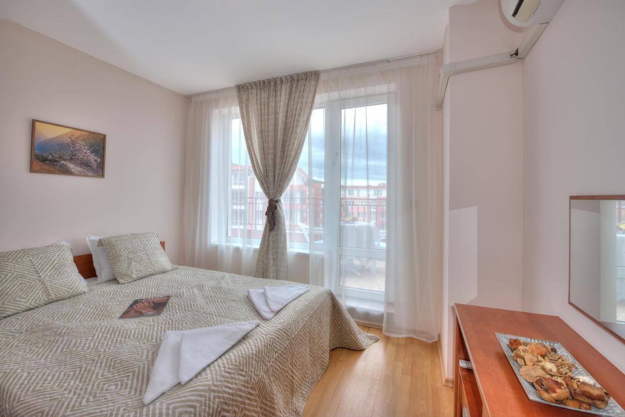 Privilege Beach Apartments Sveti Vlas Extérieur photo