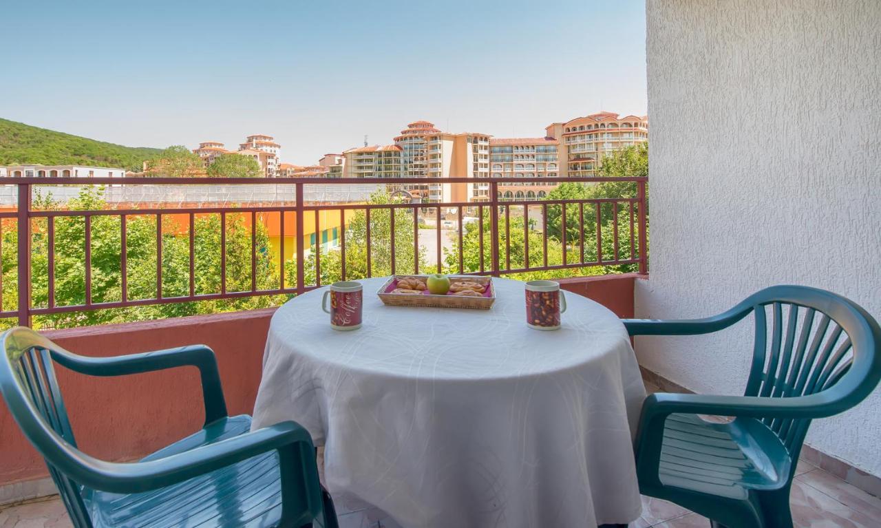 Privilege Beach Apartments Sveti Vlas Extérieur photo