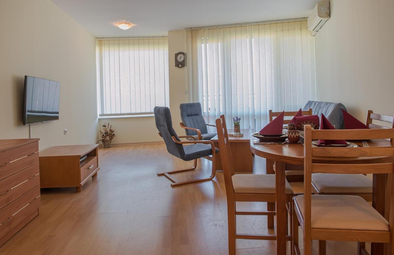Privilege Beach Apartments Sveti Vlas Extérieur photo