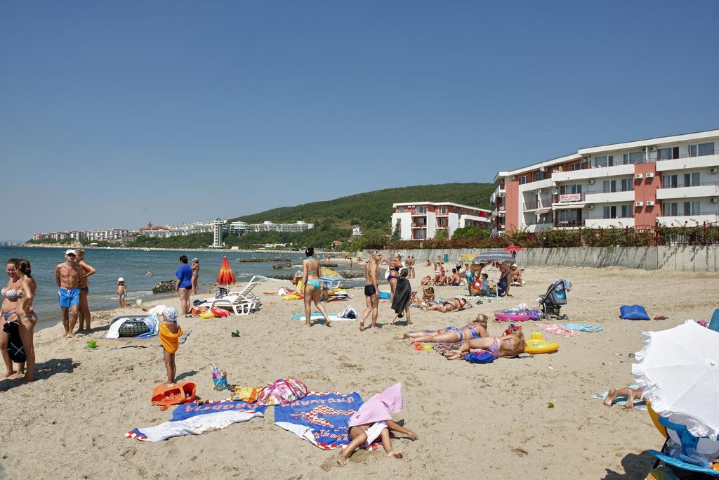 Privilege Beach Apartments Sveti Vlas Extérieur photo